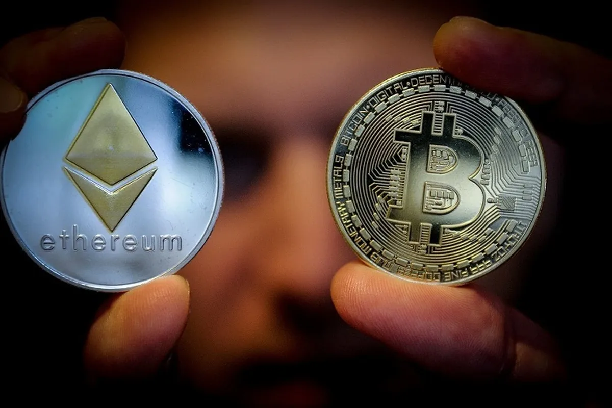 قیمت بیت‌کوین و اتریوم امروز دوشنبه ۲۱ مهر ۱۴۰۴/ افزایش قیمت بیت‌کوین