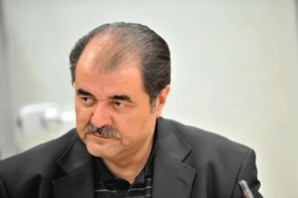 واسطه‌ها باعث گرانی دلار می‌شوند