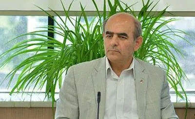 بخشنامه ارزی بانک مرکزی فشار به صادر کنندگان نیست/ ارز چند نرخی معضل است