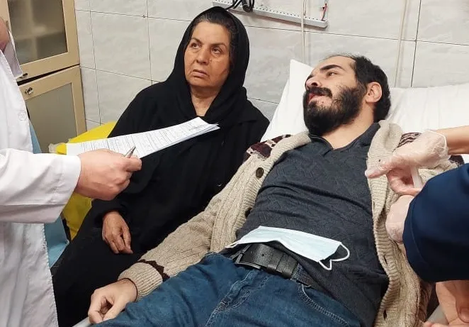 حسین رونقی آزاد شد