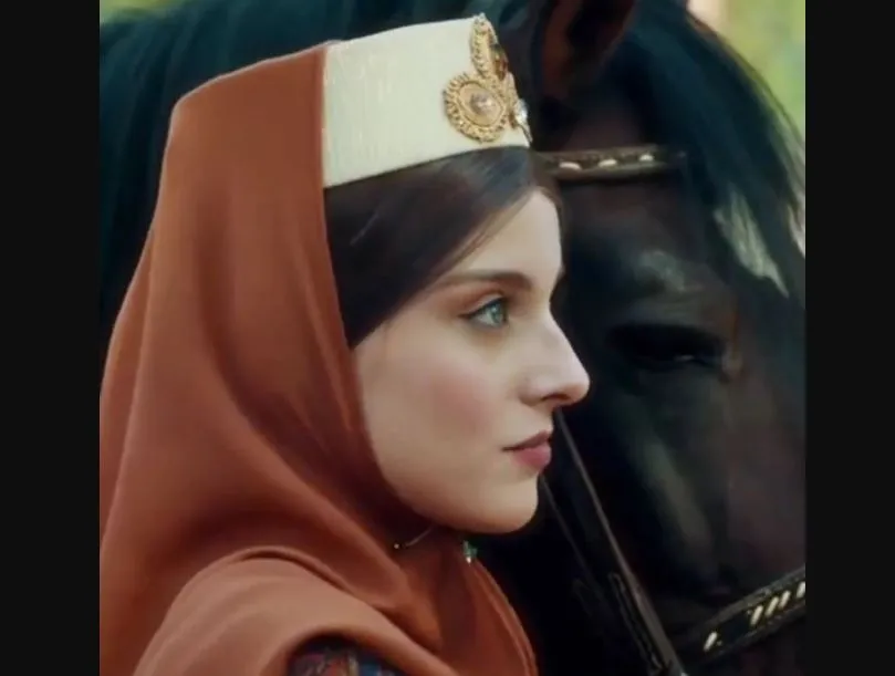 قسمت ۳۸ سریال جیران؛ لحظه پیمان بستن سیاوش و سارا گرجی + فیلم