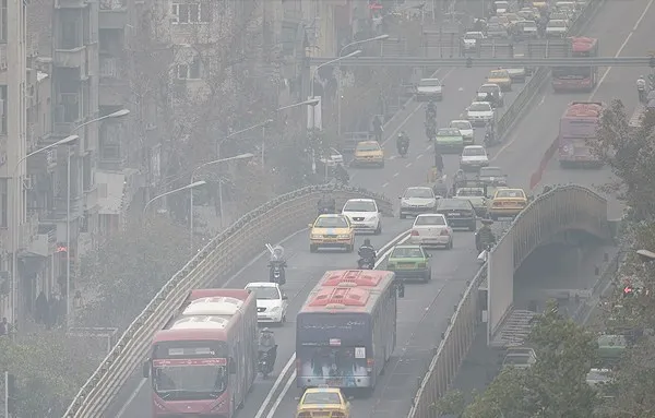 خودرو مهمترین عامل آلودگی هواست