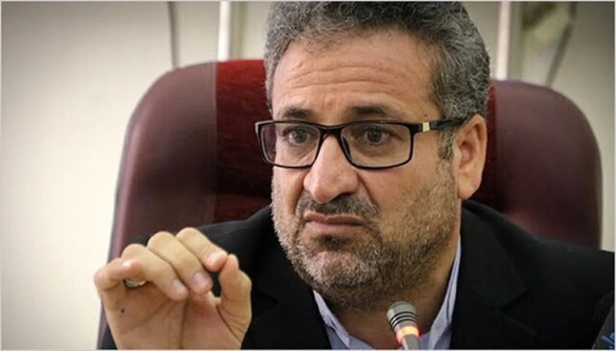 مشکل بازار کمبود کالا نیست، آشفتگی در قیمت‌هاست / دولت بازار را از حالت رهاشدگی خارج کند