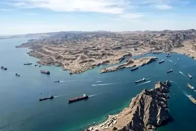 سطح-بحرانی-تهدید-در-تنگه-هرمز-مرکز-اطلاعات-دریایی-هشدار-داد