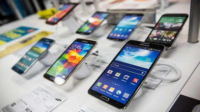مقاومت بازار موبایل در برابر ریزش قیمت‌ها
