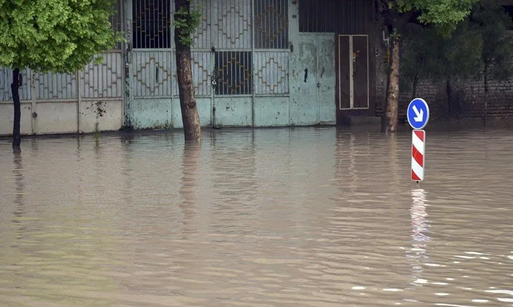 هشدار هواشناسی نسبت به وقوع سیل در بیشتر استان های جنوبی و تهران + فیلم