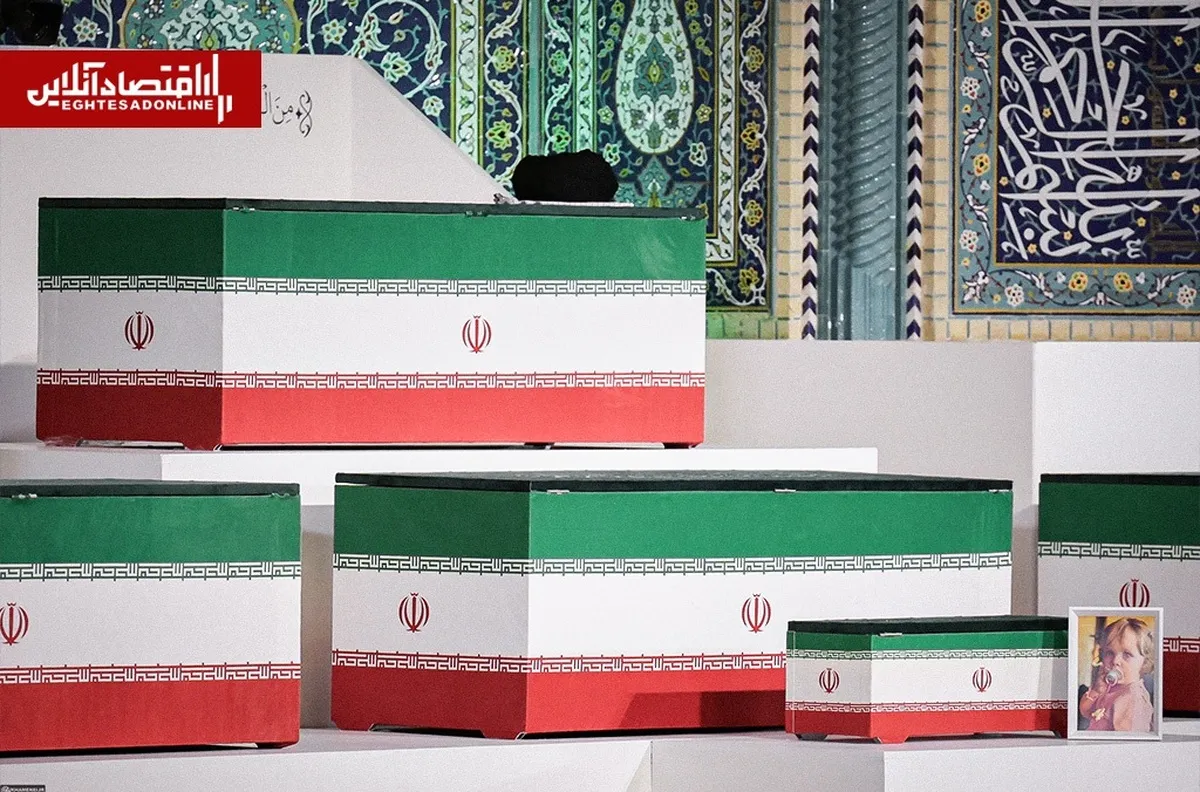 ادای احترام وزیر خارجه و نماینده ویژه رئیس‌جمهور قزاقزستان به رهبر شهید + فیلم