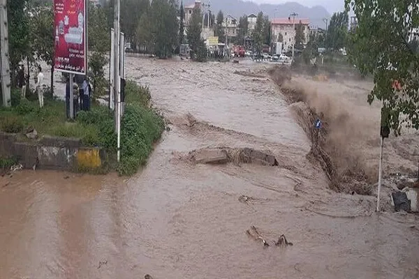 سیل تالش راه، آب، برق و گاز را قطع کرد