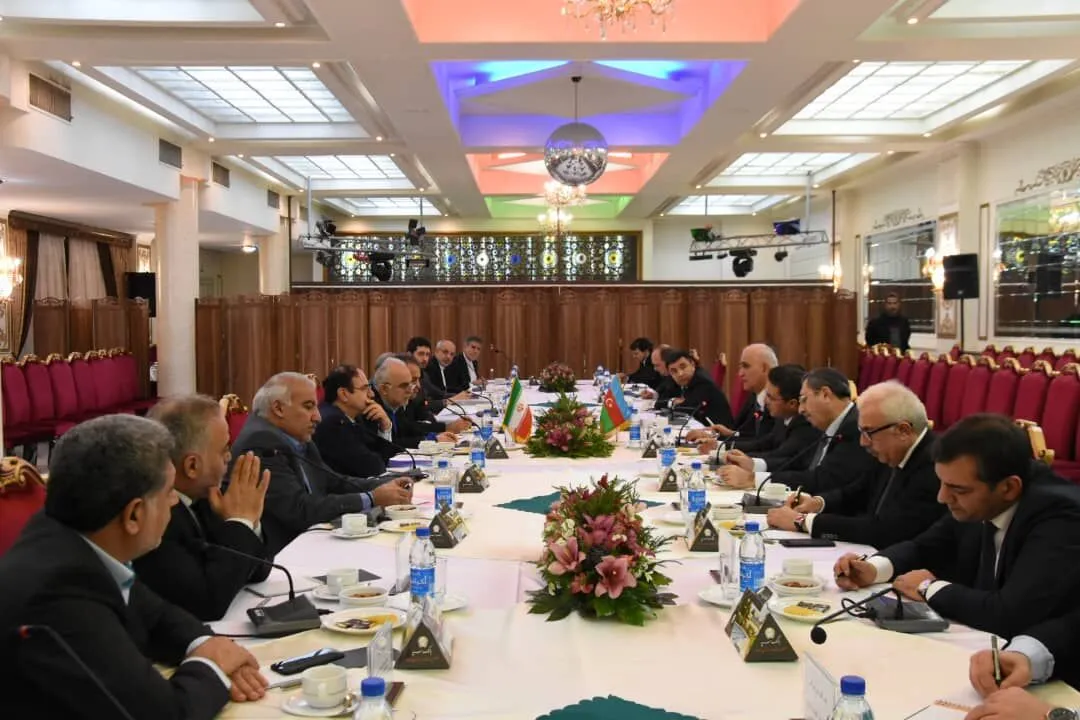 توسعه همکاری&zwnj;های بانکی ایران و آذربایجان بسیار مهم است/ تاکید بر توسعه همکاری&zwnj;های علمی 2کشور