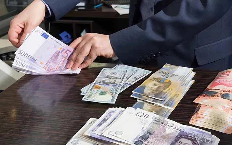 آخرین قیمت ارز مسافرتی؟