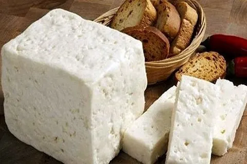 قیمت انواع پنیر صبحانه محلی / پنیر سفید ایرانی کیلویی ۹۵ هزار تومان