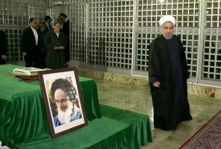 روحانی: نگذاریم‌ مسیرامام(ره) تفسیرنابجاشود