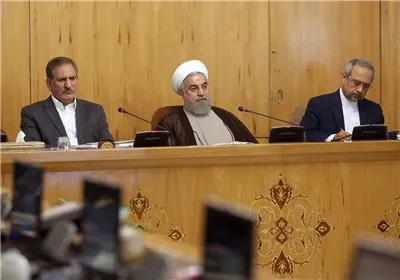 روحانی: ستاد اقتصاد مقاومتی تشکیل می‌شود