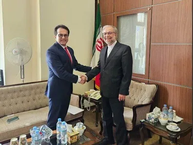 سفیر-پاکستان-وارد-تهران-شد-سفیر-ایران-هم-ساعاتی-دیگر-وارد-اسلام-آباد-می-شود