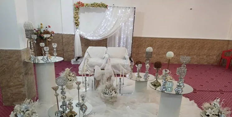 اینجا لباس عروس و عقدکنان رایگان است + فیلم