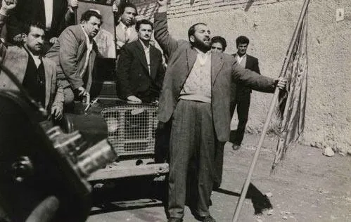 شعبان جعفری در ۳ تصویر: کودتا، پیری، قبر +عکس
