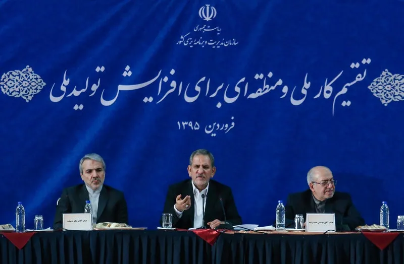 جهانگیری: نظام بانکی باید اصلاح شود