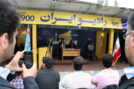 ازدواج موضوع تمام برنامه‌های رادیو ایران شد