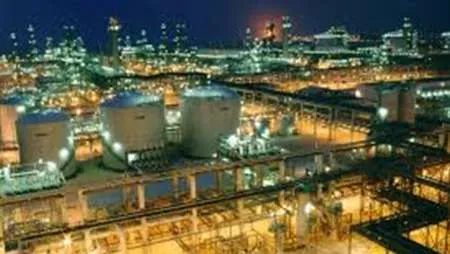 قطر برای کاهش هزینه‌ها شرکت گاز خود را کوچکتر می کند