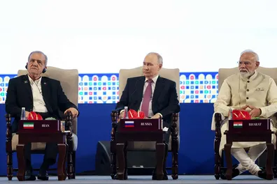 تصویر-پربازدید-پزشکیان-و-مودی-در-اجلاس-بریکس-عکس
