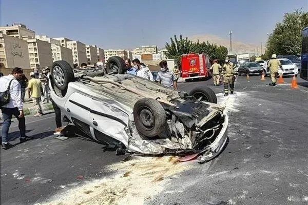 ۷ نفر در آتش تصادف پژو و پراید سوختند