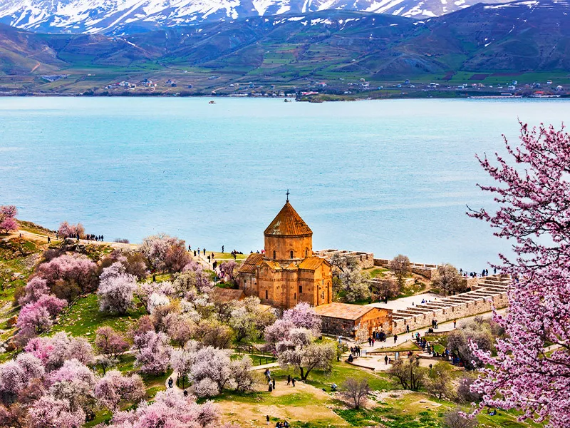 هزینه سفر زمینی به وان ترکیه چقدر است؟ + جدول