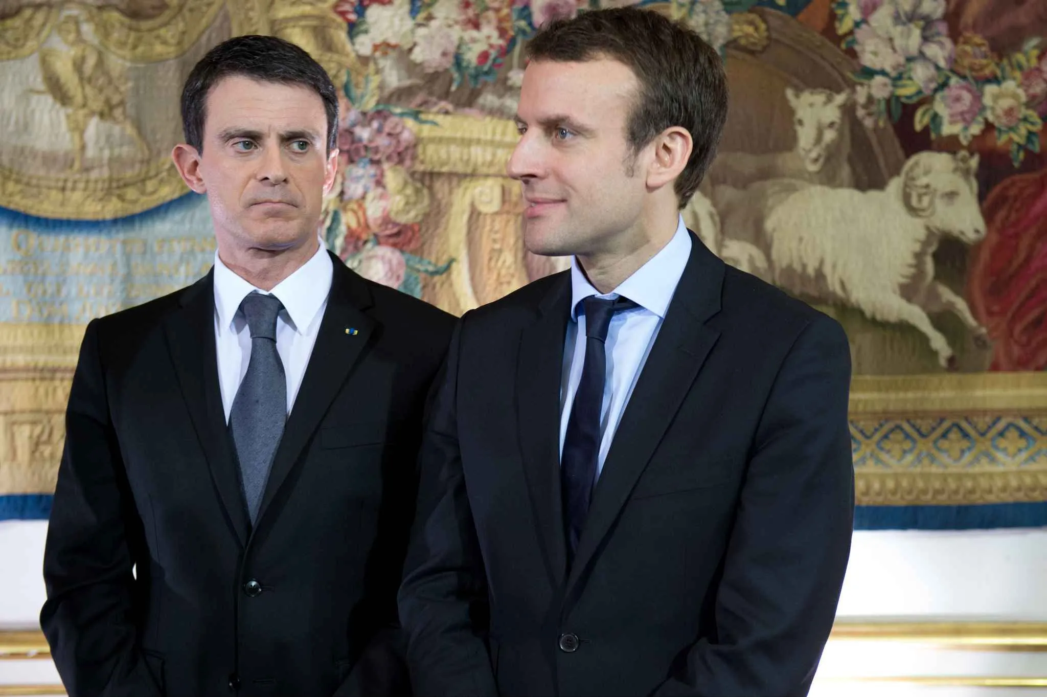 French ex-PM Valls says will vote for Macron in election
