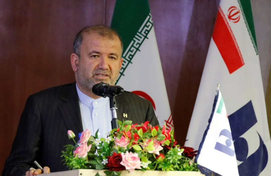 پرداخت ۱۳۰۰ فقره وام قرض‌الحسنه به سیل‌زدگان لرستان و خوزستان