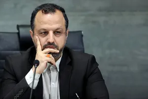 فوری | رئیس گروه اقتصادی دفتر رهبر انقلاب انتخاب شد
