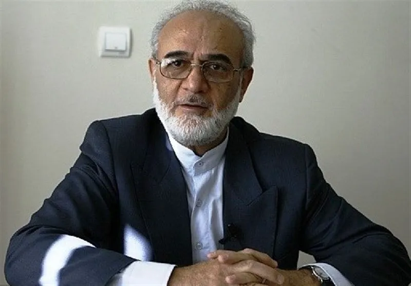 خجالت می‌کشم بگویم در سالی که۱۱۷ میلیارد دلار درآمد ارزی داشتیم چه چیزهایی وارد شد