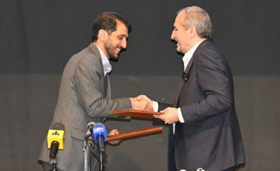 امضای تفاهم نامه همکاری‌ میان شرکت ملی گاز و فولاد مبارکه