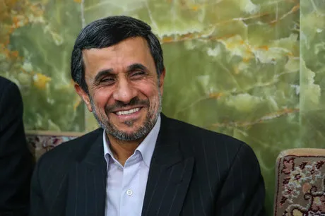 احمدی نژاد ۱٢ هزار میلیارد تومان محکومیت مالی قطعی دارد