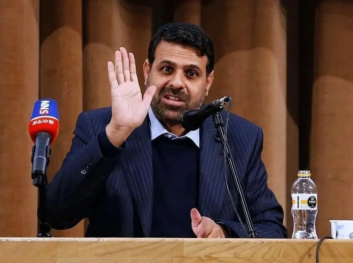 عضو هیئت رئیسه مجلس: ایران بمب اتم تست کند