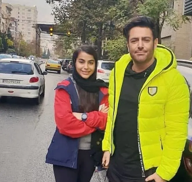 برخورد عجیب محمدرضا گلزار با طرفدارانش در خیابان + فیلم