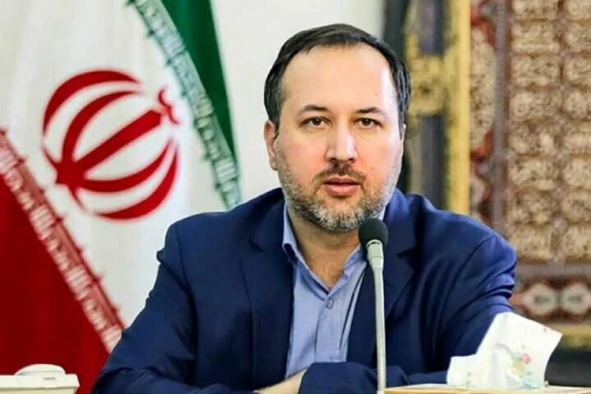 انتقاد یک نماینده مجلس از دولت / تغییر ساعت کاری زندگی مردم را بهم ریخت