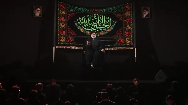 عاشورا درسی برای مبارزه با ظلم در همه دوران‌هاست / باید برای حل مشکلات مردم، بر اساس سیره امام حسین (ع) تلاش کنیم