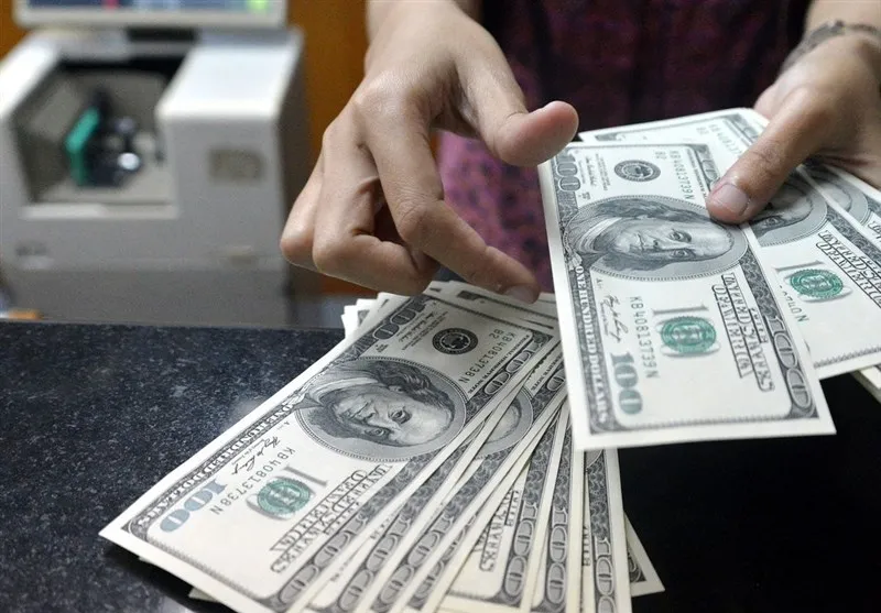 شروع معاملات بازار ارز با اندکی کاهش