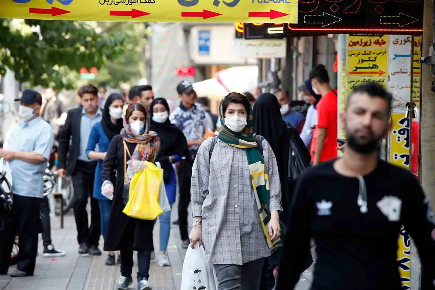 اجرای پایلوت طرح بیماریابی کرونا در منطقه ۱۸تهران