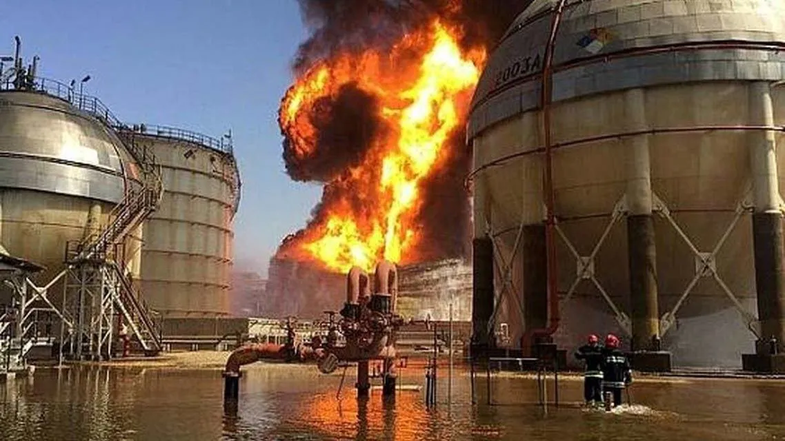 شدت حادثه آتش ‎سوزی پتروشیمی گلپایگان چقدر بود؟ + فیلم
