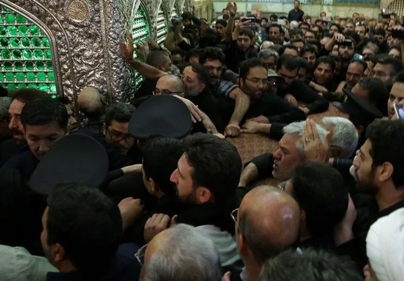 طواف پیکر شهید 