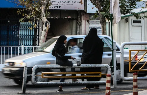 در‌ چهار‌راه های‌ تهران‌‌ چه می گذرد!