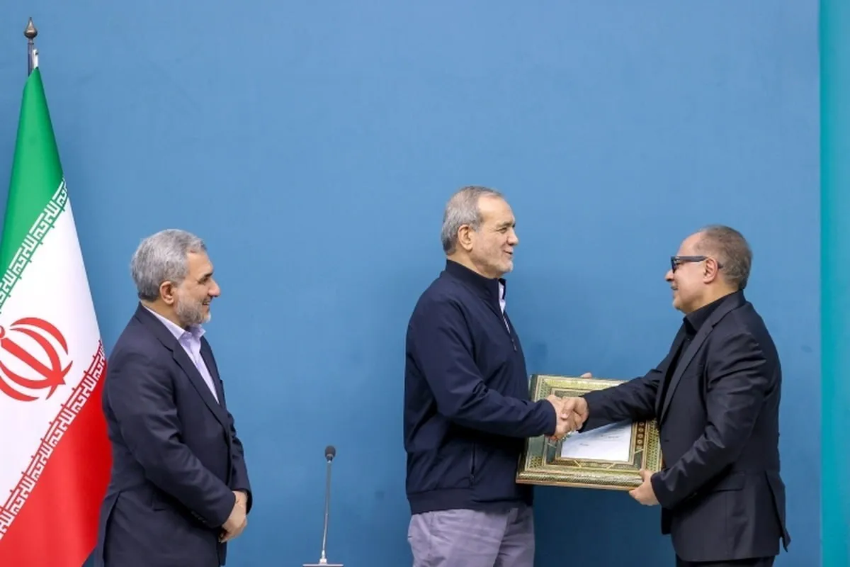 غیبت معنادار ظریف در مهمانی پزشکیان + عکس