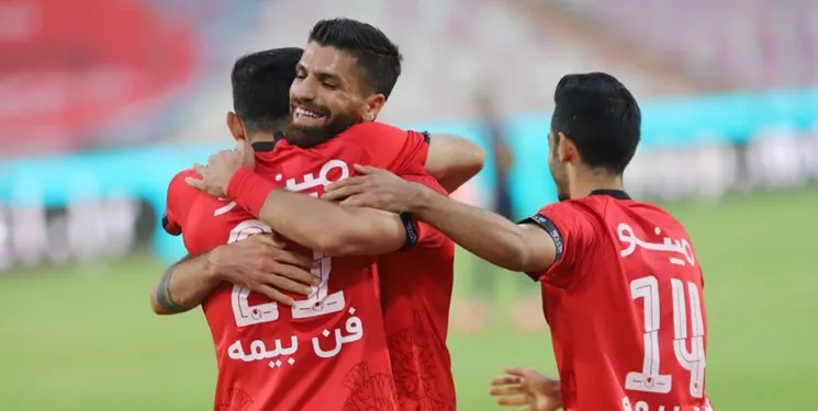سرلک در پرسپولیس ماندنی شد