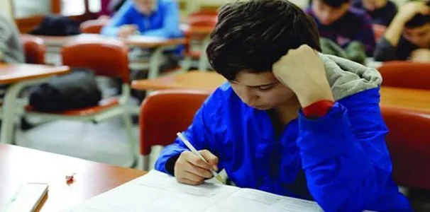 دستگیری ۸ نفر در رابطه با لو رفتن سوالات امتحان نهایی