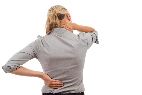 کمردردهای ناشی از اختلالات دیسک چه علائمی دارند؟
