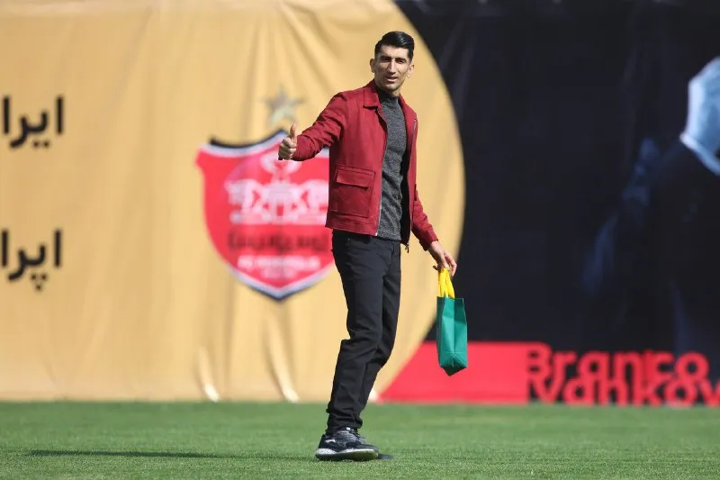 بیرانوند از تیپ آسیایی پرسپولیس رونمایی کرد +عکس