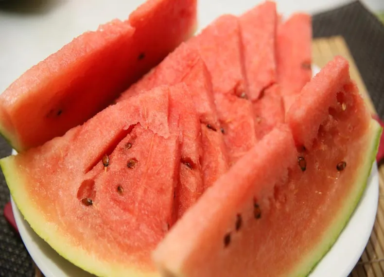مصرف این میوه در شب برای بدن مضر است