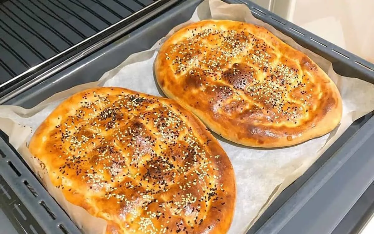 طرز تهیه نان خانگی فوری + فیلم