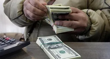 قیمت‌ روز دلار و انواع ارز در بازار 19 مهر