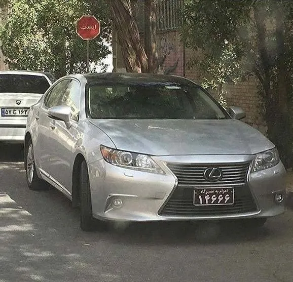 پلاک عجیب روی خودروی لوکس!+ عکس